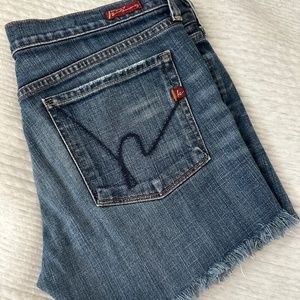 Citizens of Humanity Low Rise cut-off jeans Size 32